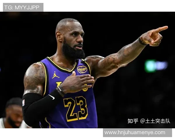 湖人队与魔术队激战正酣谁能在这场对决中笑到最后 湖人队与魔术队激战正酣谁能在这场对决中笑到最后